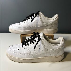 Nike White Leather Low-Top Sneakers – Men’s (Size 7.5)